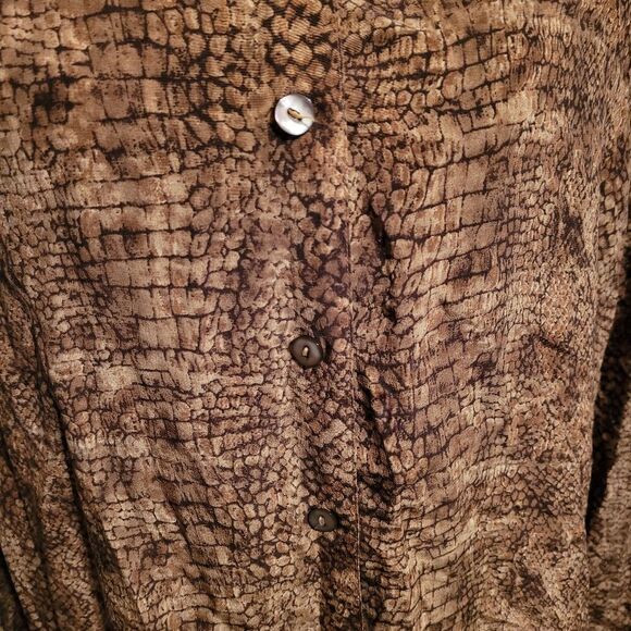Notations Women's snake print silk long sleeve button up shirt - Picture 4 of 5